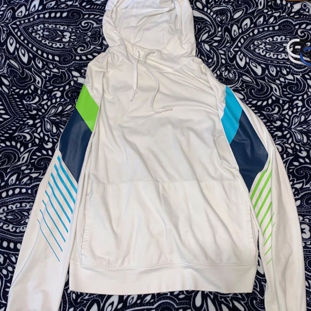 American eagle pullover